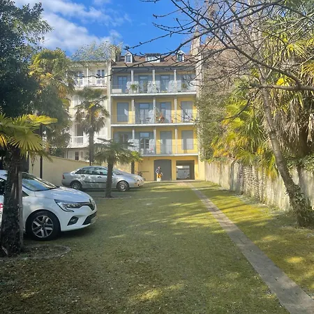 Centre Parking Prive Balcon 公寓 波城